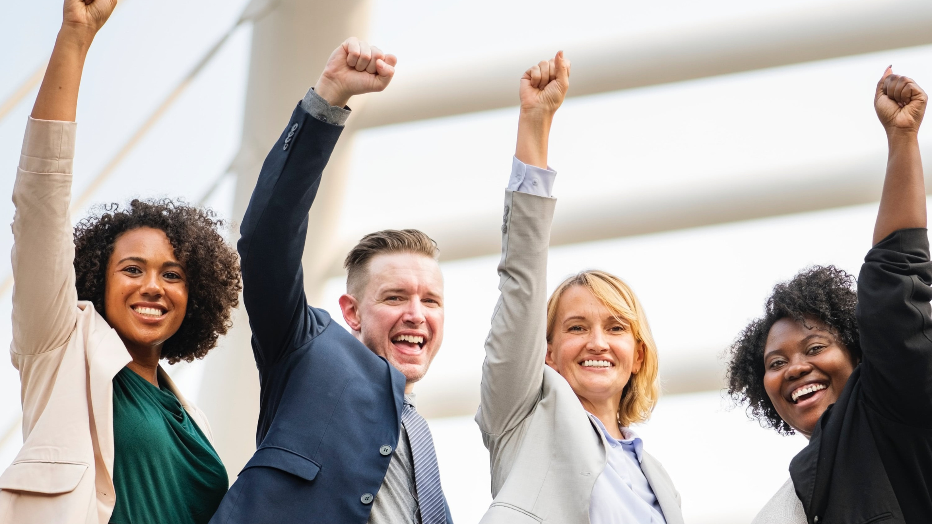 مزیت های ابزار سی ار ام