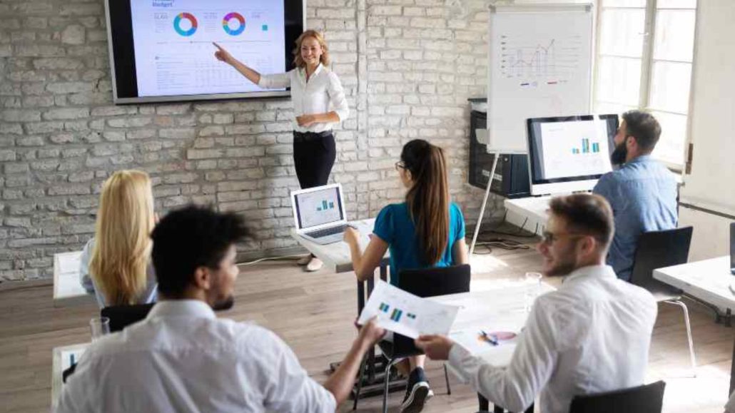 آموزش نرم افزار سی آر ام